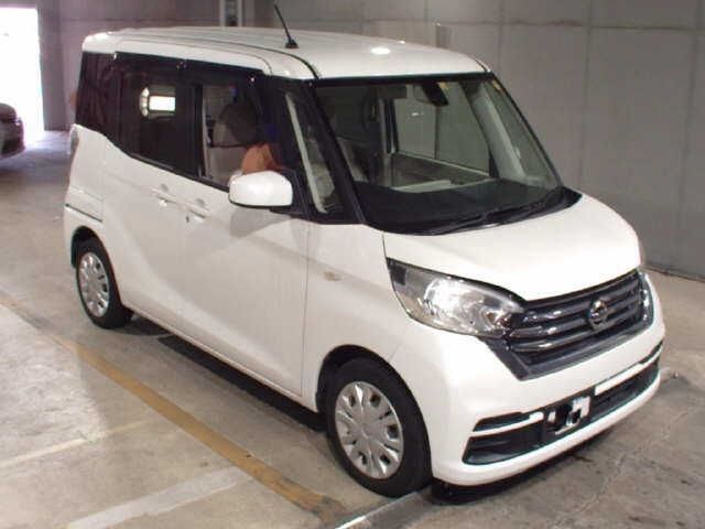 5078 Nissan Dayz roox B21A 2017 г. (JU Fukuoka)